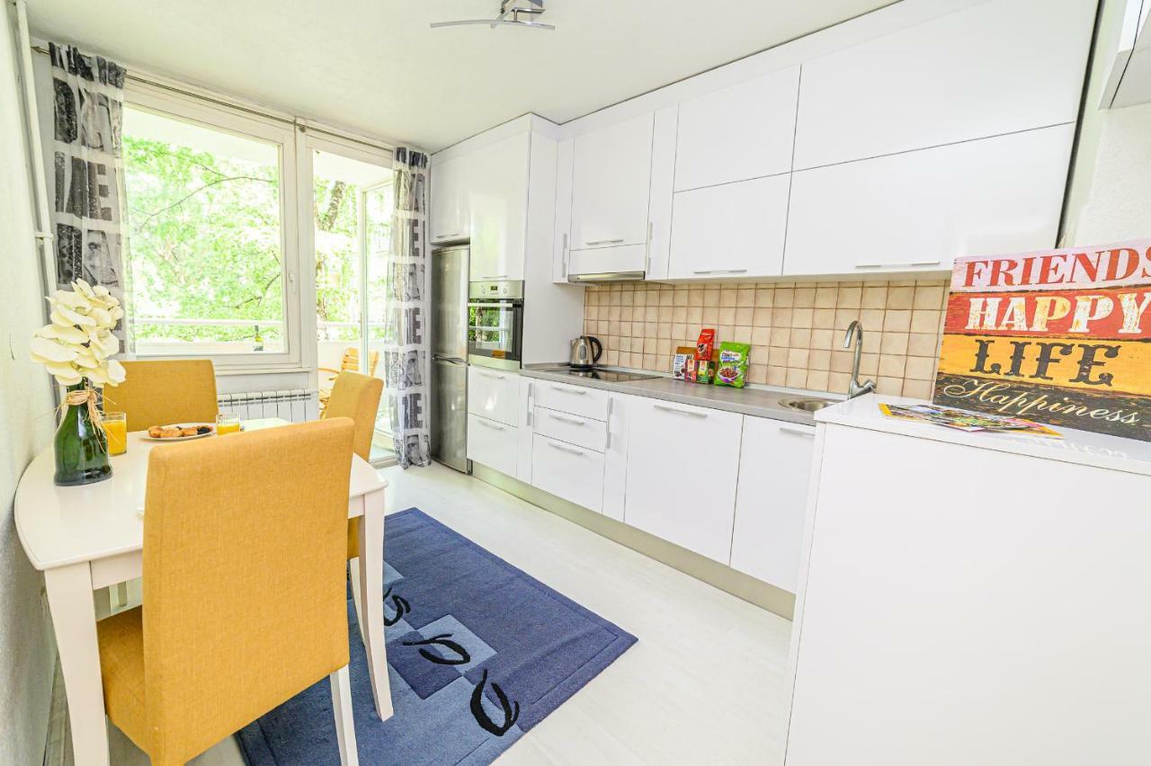 Апартаменти Beautiful Cozy Studio Close To City Center Сараєво Екстер'єр фото